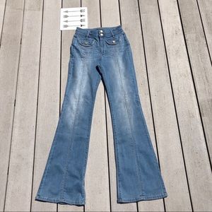 BEBE seamed highrise retro style flare jeans sz 27